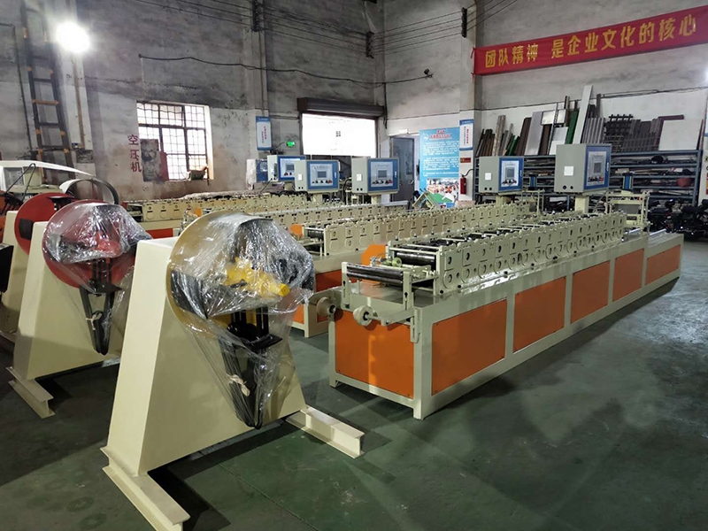 轻钢龙骨机厂家：现代建筑工业化的核心装备，重塑轻钢建筑生产新格局